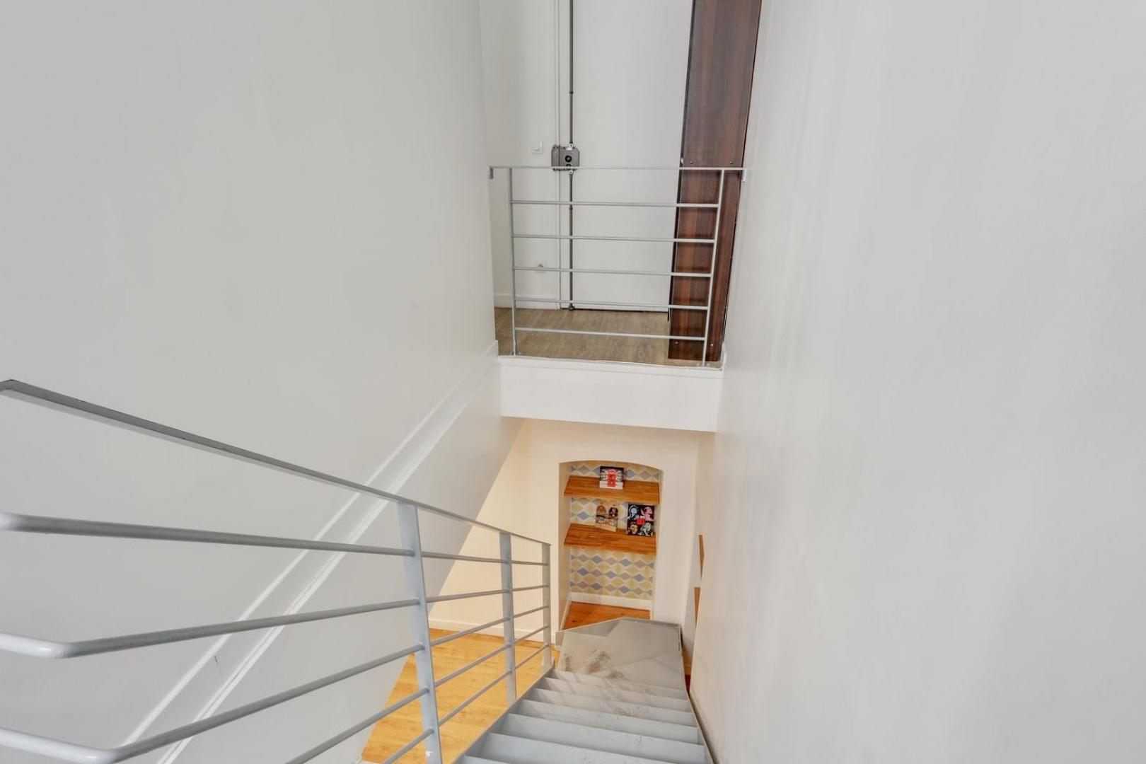 163 Carole - Superb In Apartment *