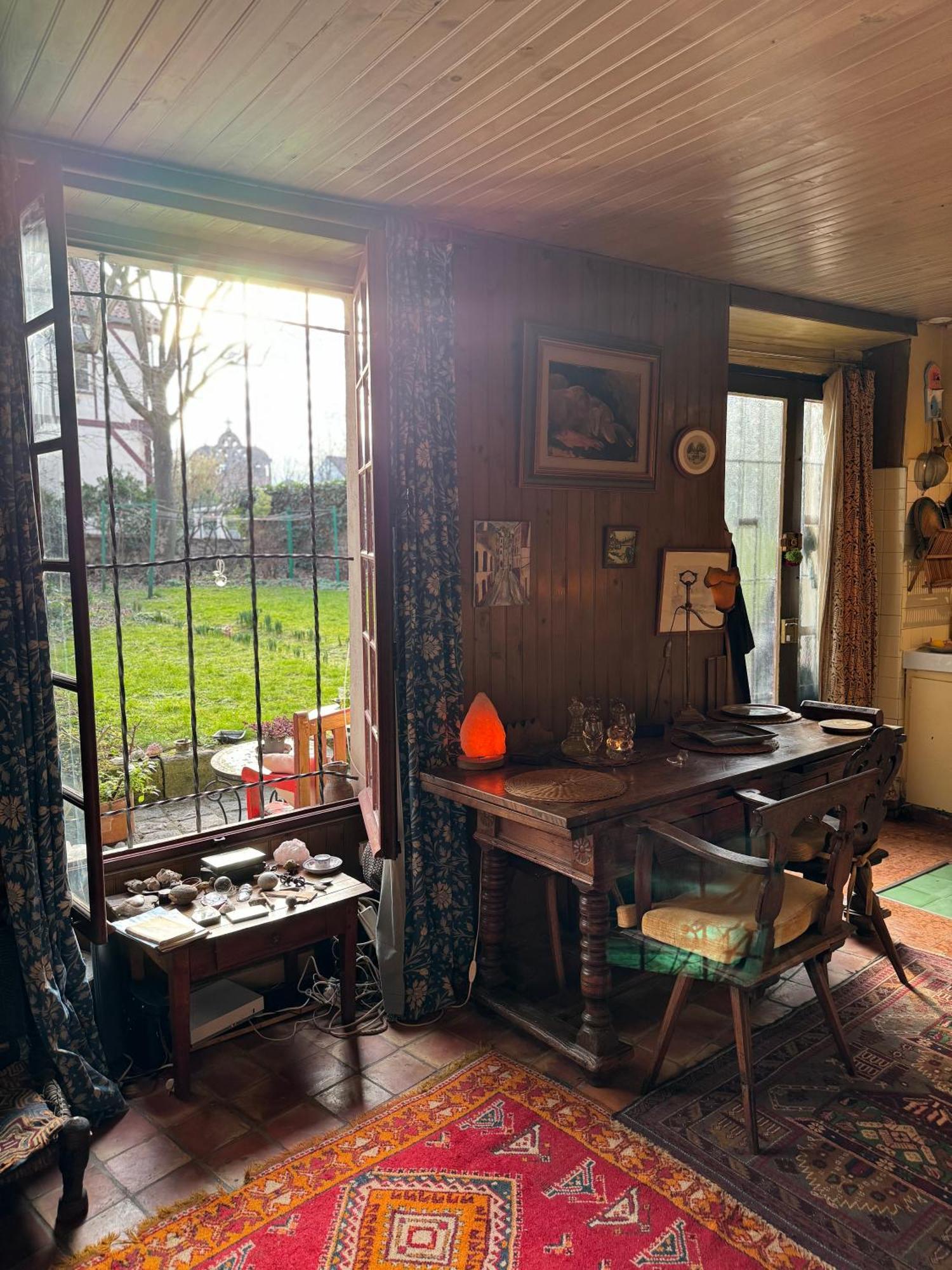 Montmartre Hidden Artist Loft * Paris