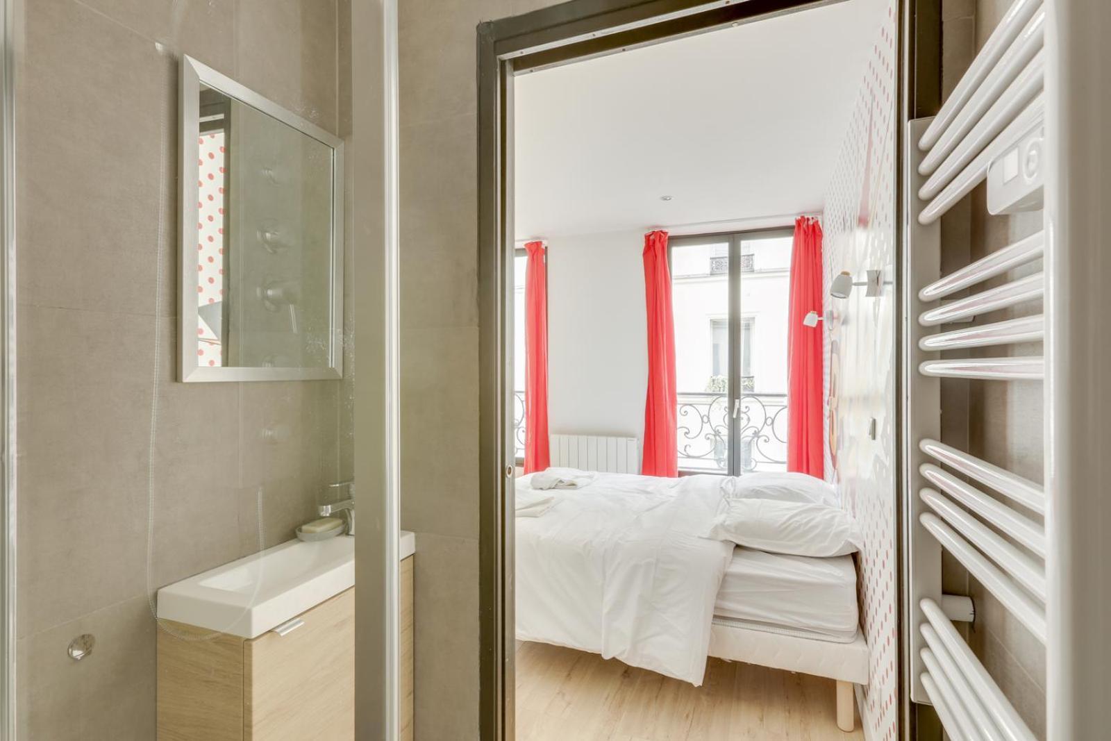 127 Moshe - Superbe A Paris. Paris