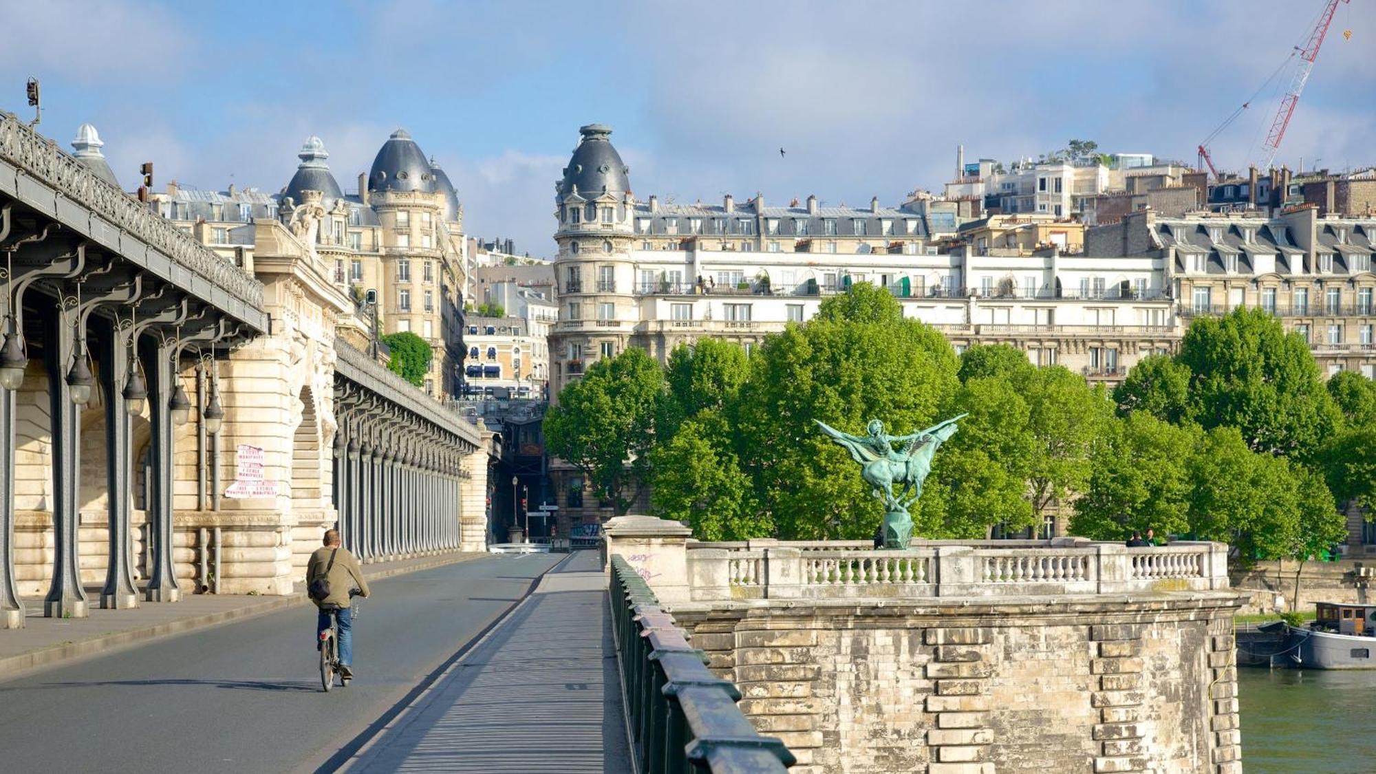 Studio Bien Equipe Proche De Toutes Commodites -2p * Paris