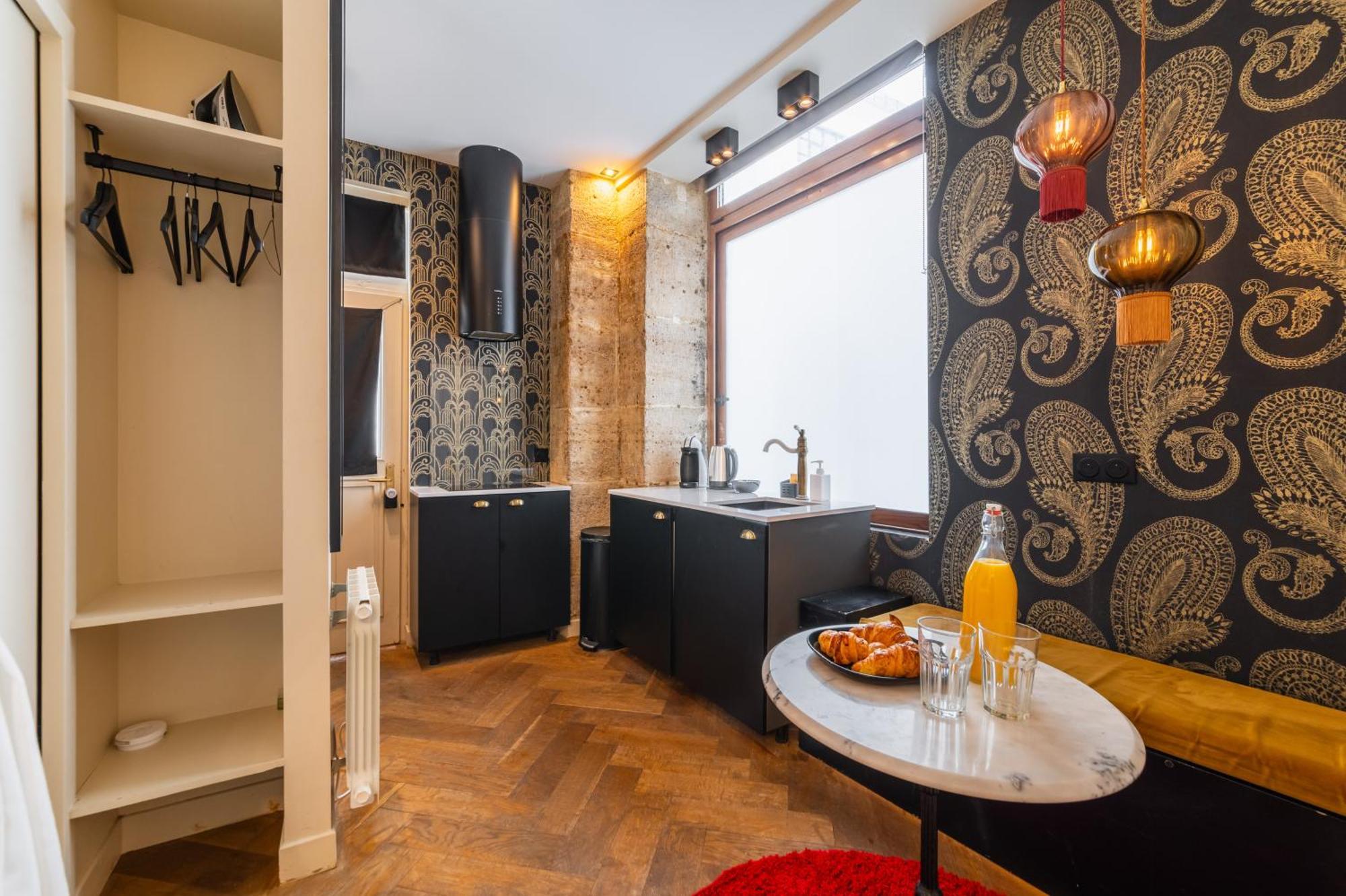 Studio Bien Equipe Proche De Toutes Commodites -2p Paris