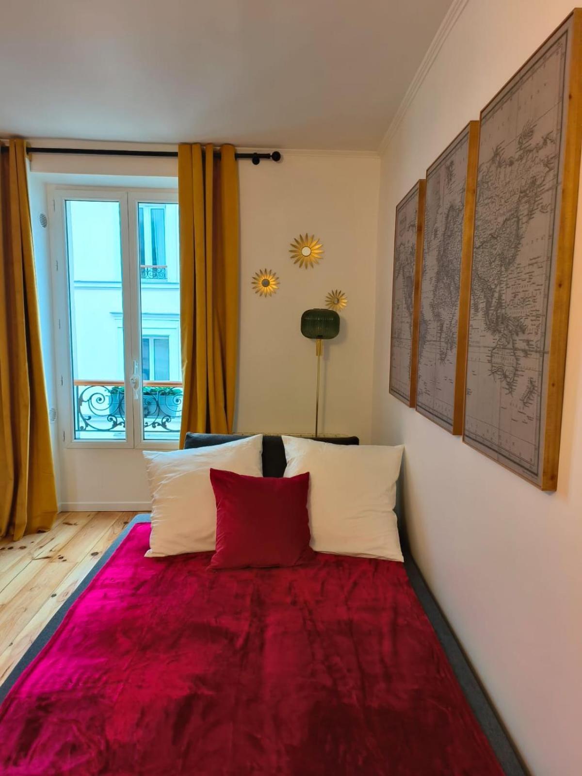 30m2 In The Heart Of Apartment Paris