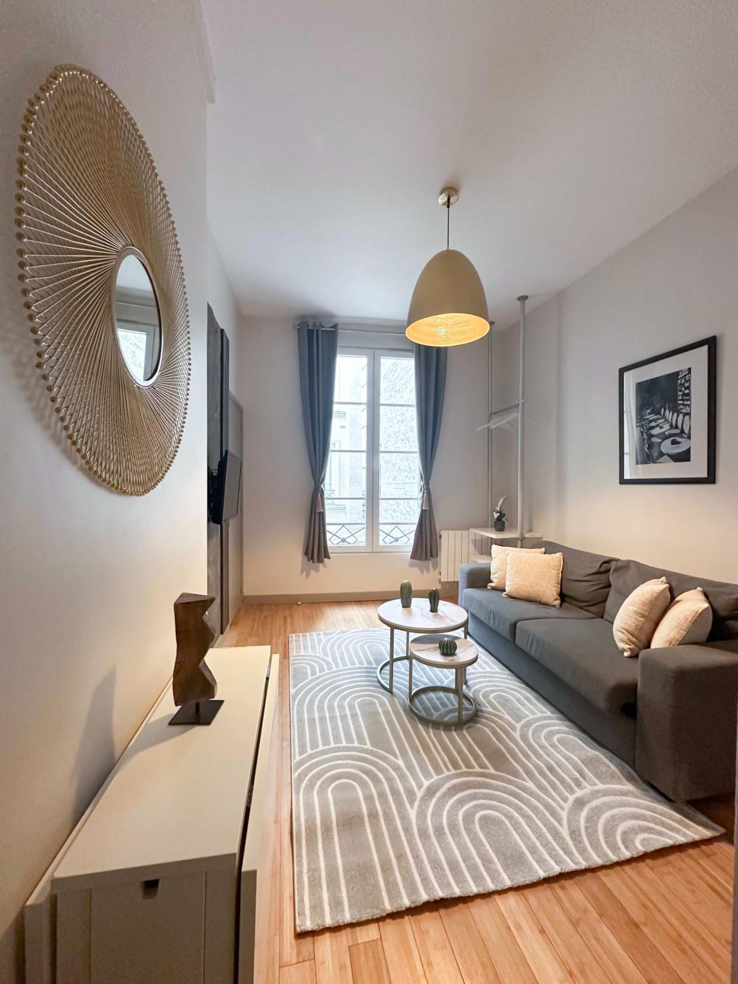 1630 - Champs Elysees Olympic Games 2024 Appartement Paris