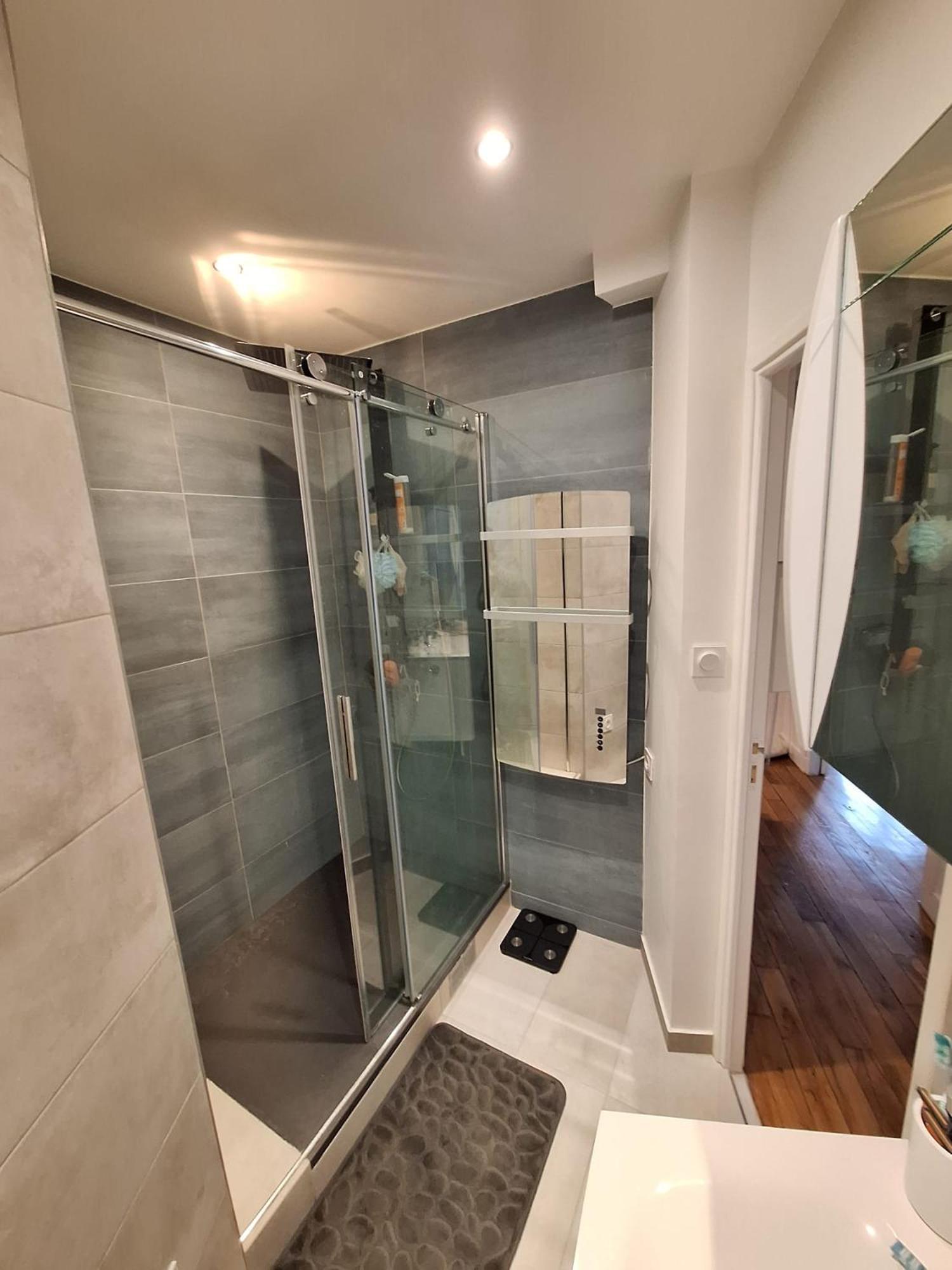 Cosy In 15th - Convention Center Appartement