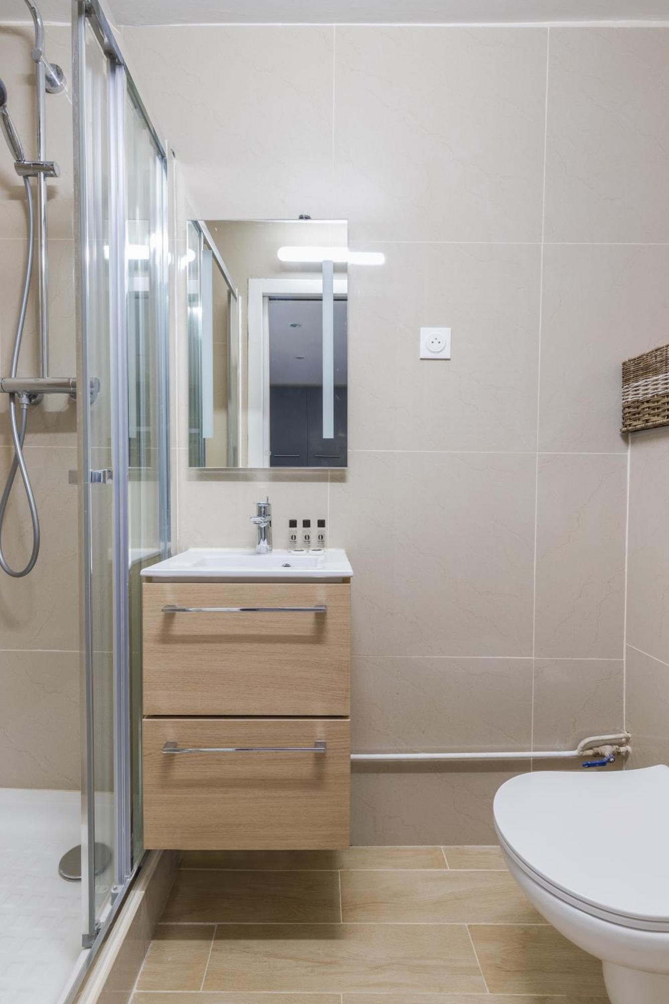 Orfila/gambetta: Magnifique 6p Appartement Paris