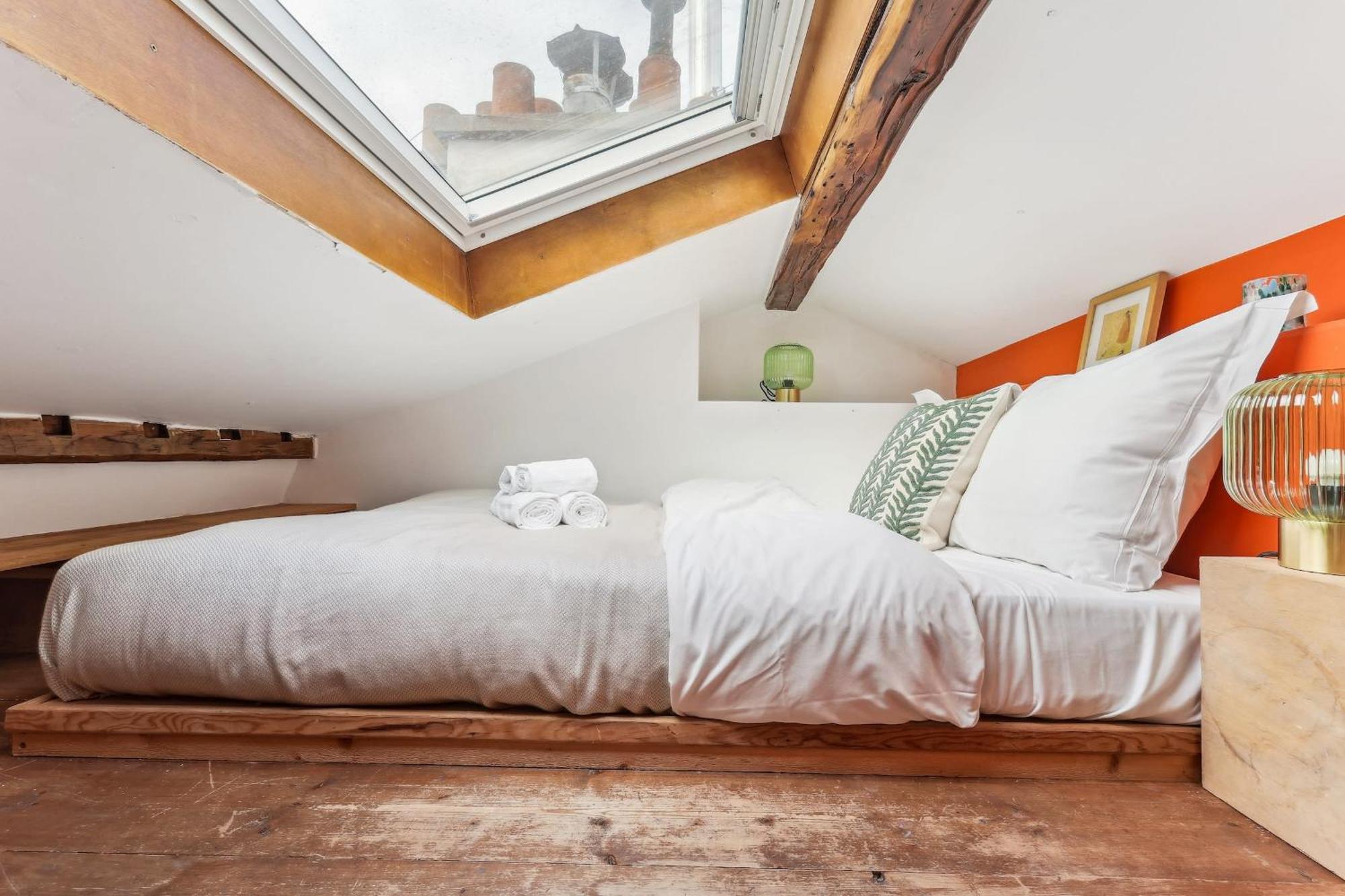 Latin 1br Or 2br Cozy Apartment *