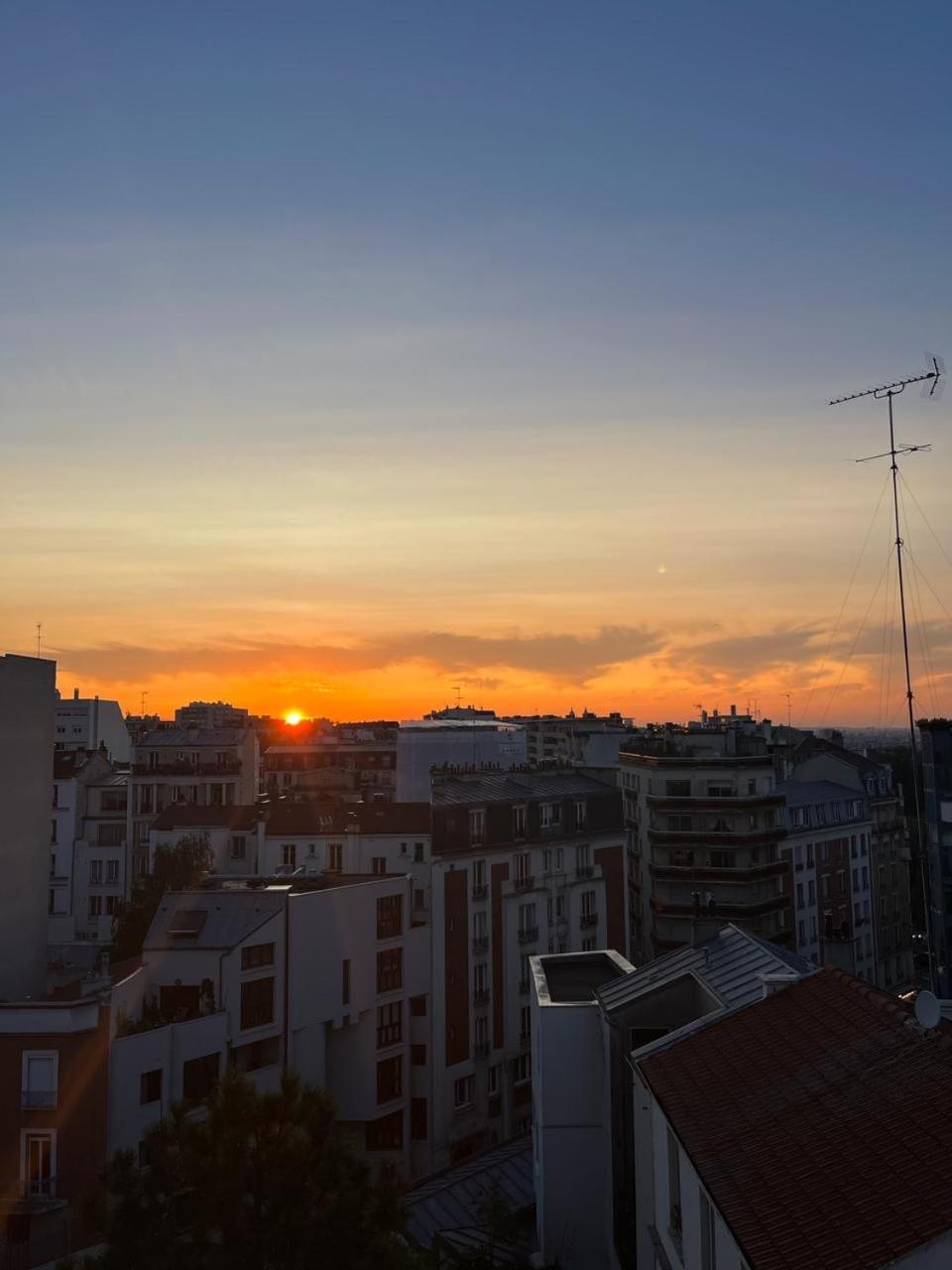 Buttes Chaumont - Free Parking Appartement Paris