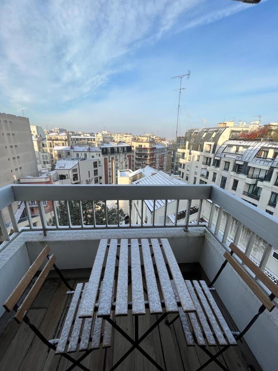 Buttes Chaumont - Free Parking Appartement *