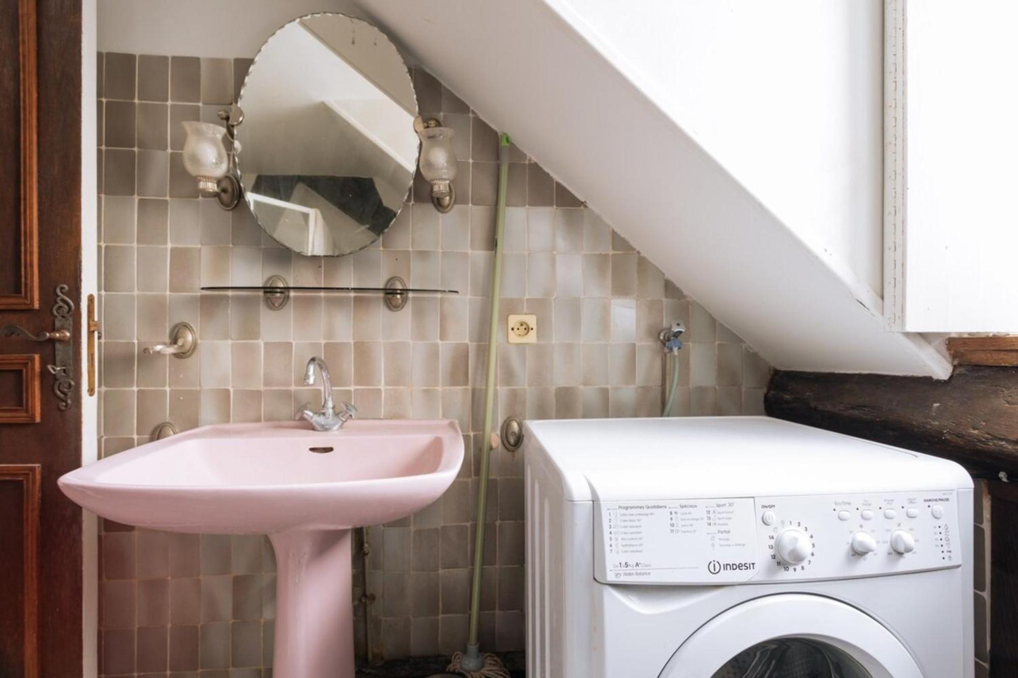Vivid & Stylish 1bd Les Halles Paris! Paris