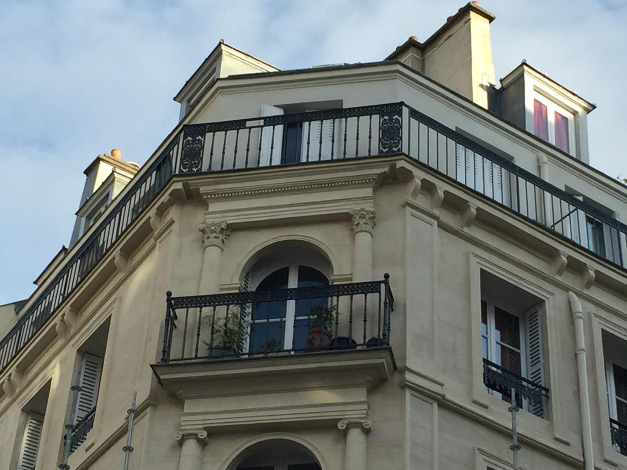 Bergere Opera Trevise - 2 Connecting With Private Bathroom And 1 Study - 35 M2 Privatunterkunft Paris
