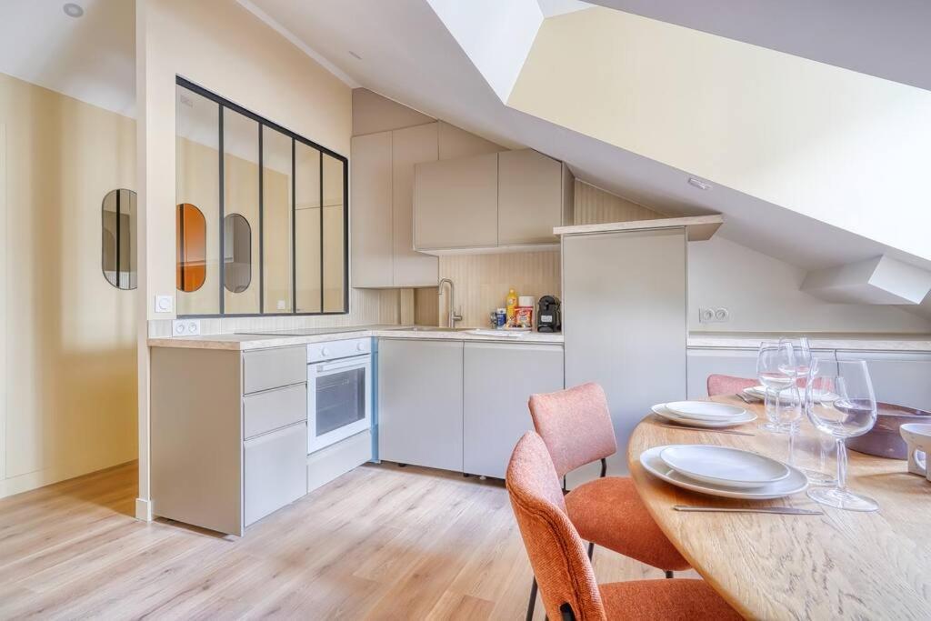 4d#appart 4pers # 1 # Commerce # 15#ac Appartement Paris