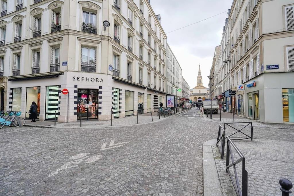 4d#appart 4pers # 1 # Commerce # 15#ac Appartement