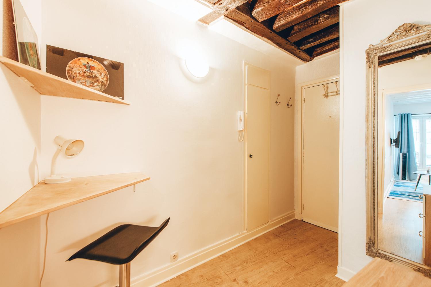 Amazing On The Prestigious Street Appartement