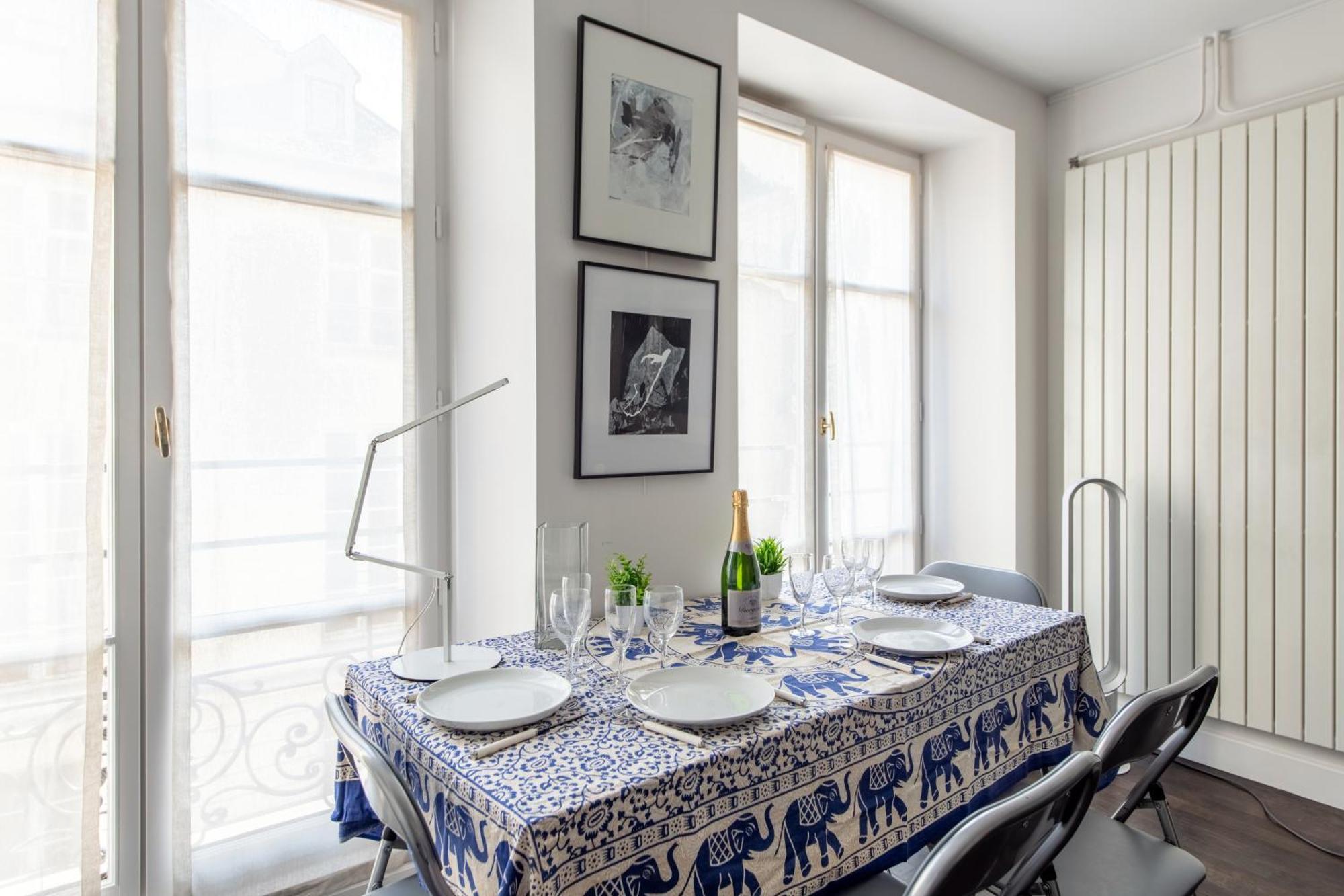 Apartment Charming 4 Guests At Galeries Lafayette And Printemps 9th Ard With Air Conditioning *