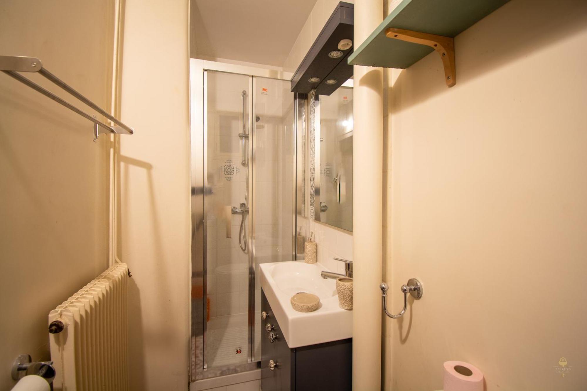 Wonderful Typical Flat 3 Bedrooms / 6 Pax Apartment Paris