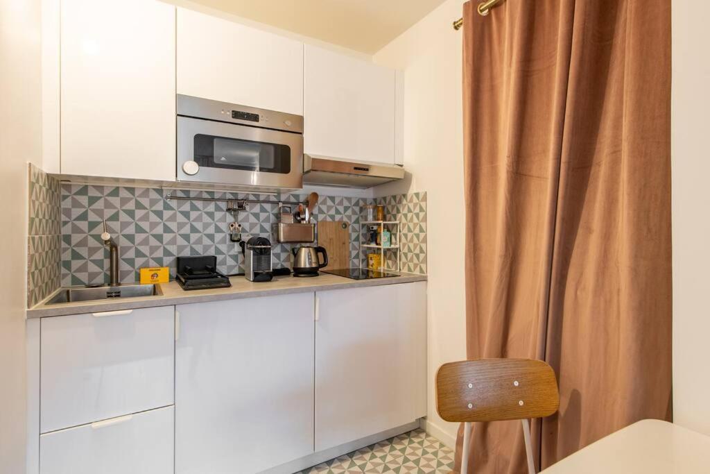 Apartment Couronnes - Cosy Equipe Et Privatif