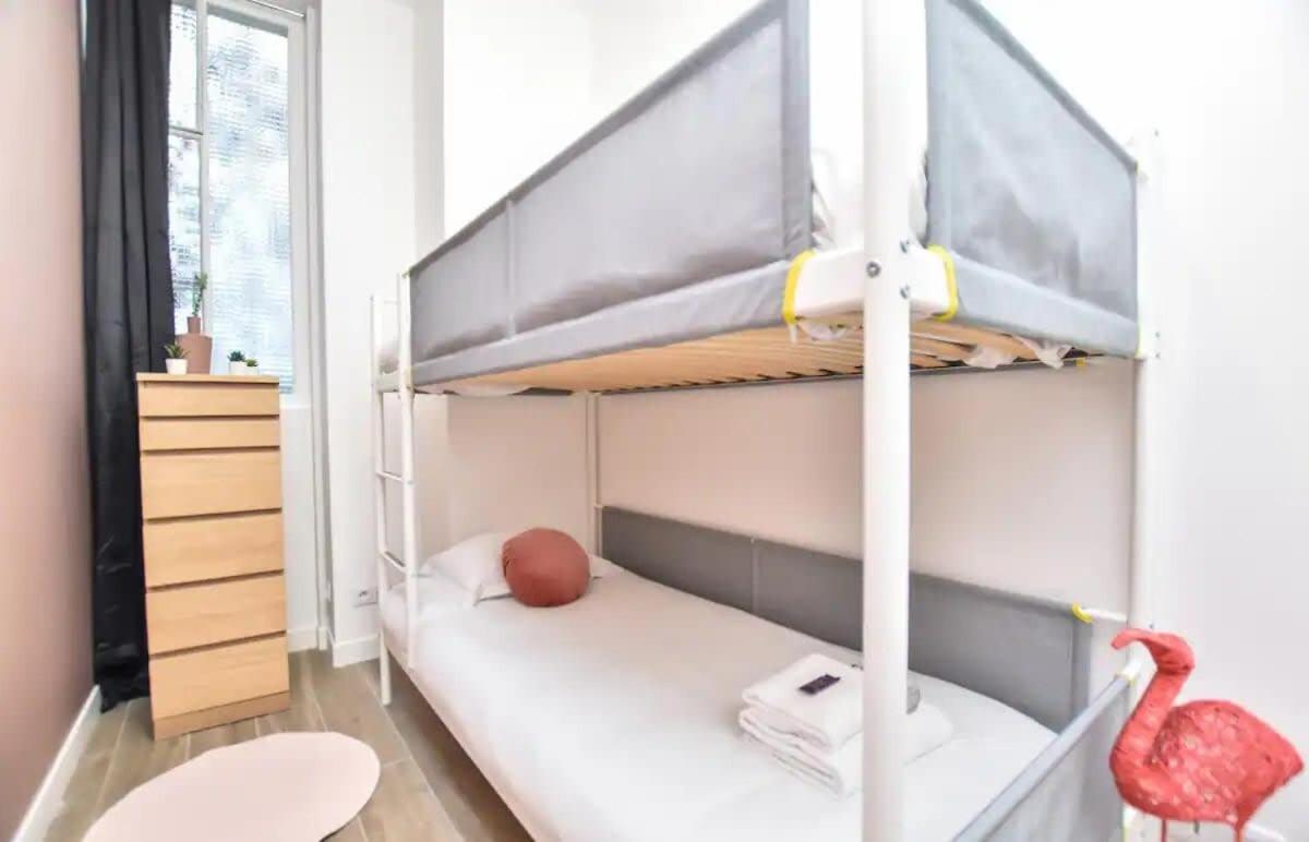Modern 3bd For 8 Guests In Bastille Voltaire Apartment