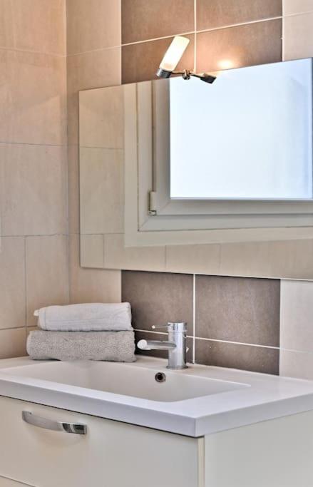 Central Avenue Du Maine Apartment Paris