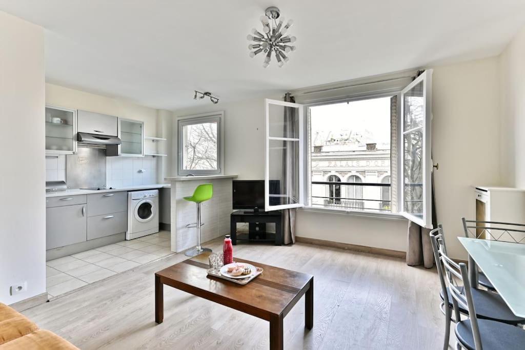 Apartment Central Avenue Du Maine *