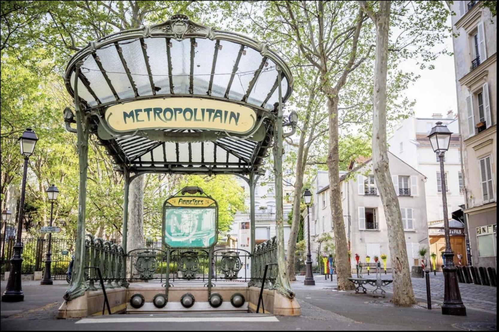 Amelie Poulain In Heart Of Montmartre Apartment