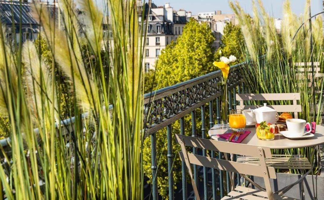 Chambre Avec Terrasse A Montmartre Sacre Coeur Homestay