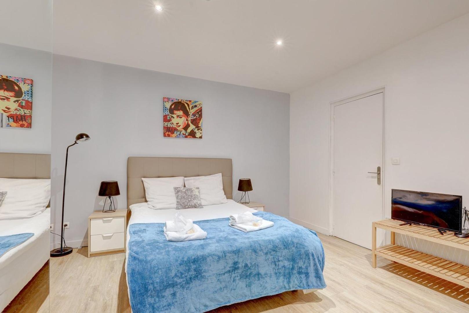 344 Angouleme - Superb In Apartment