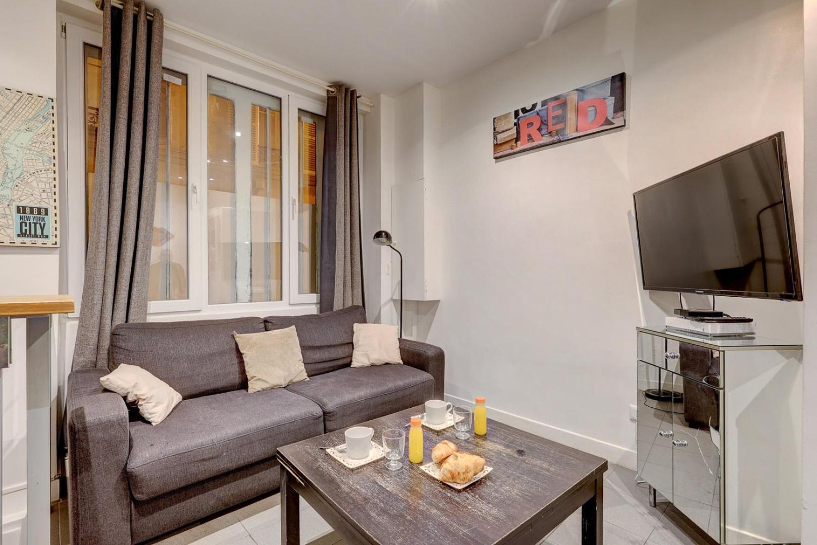 344 Angouleme - Superb In