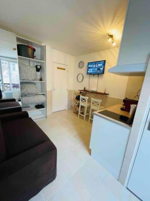 - Republique - Canal Saint Martin - La - 2 Pers Apartment