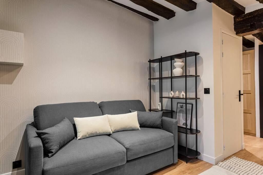 Apartment Typical Parisian In Le Marais#4 Pers Paris