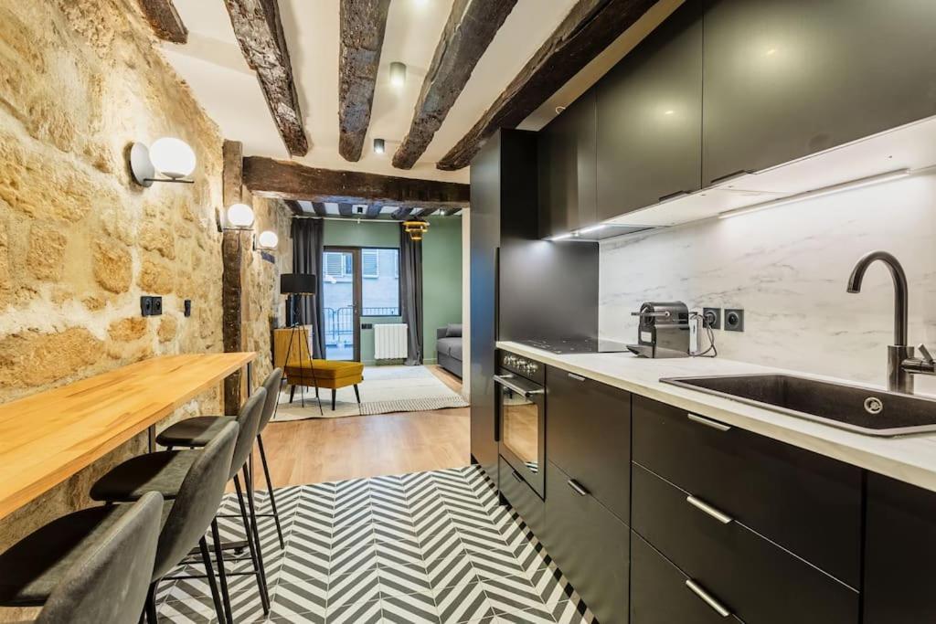 Typical Parisian In Le Marais#4 Pers Apartment Paris