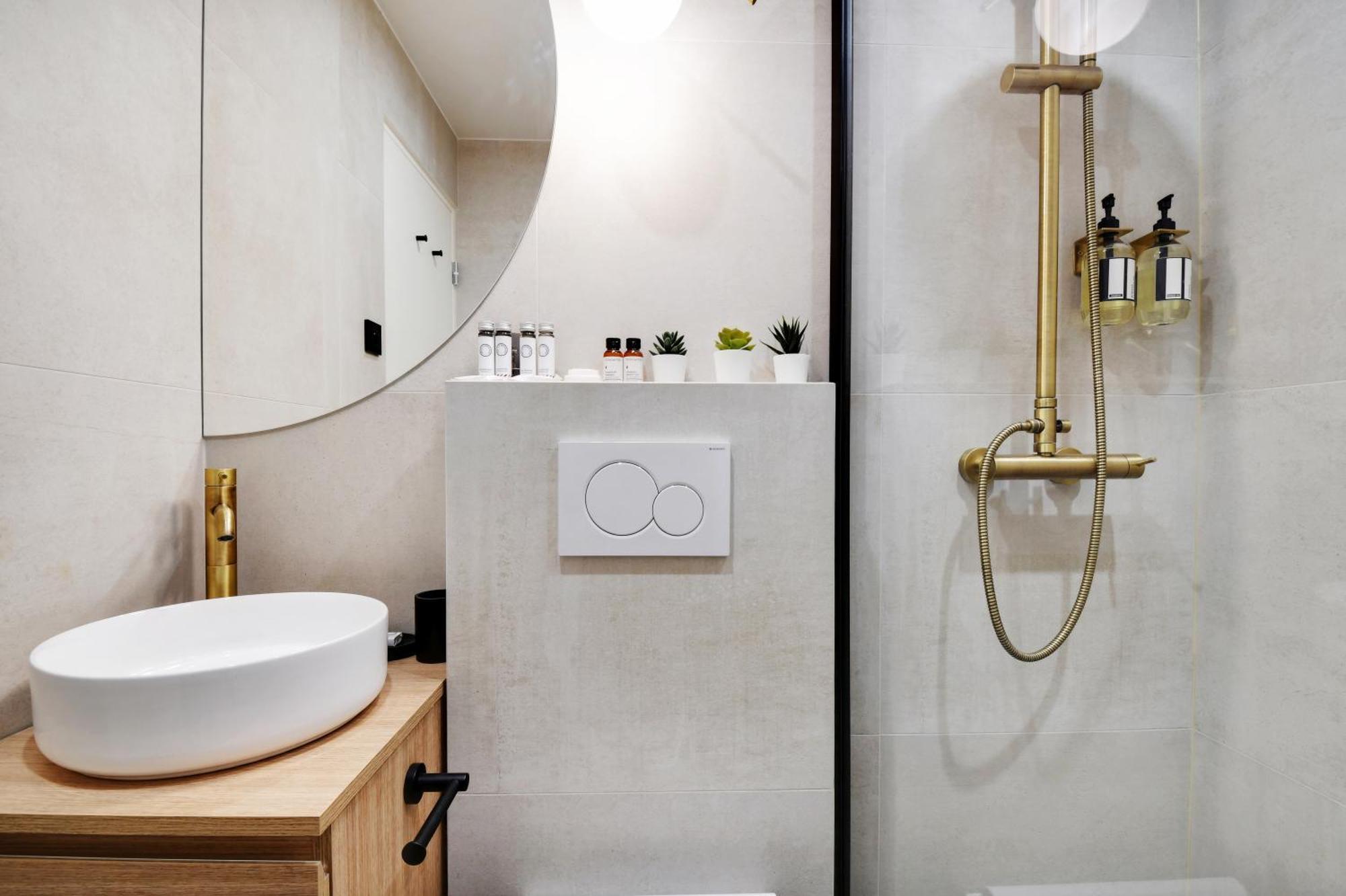 Apartment Amazing Cremieux Gare De Lyon Paris