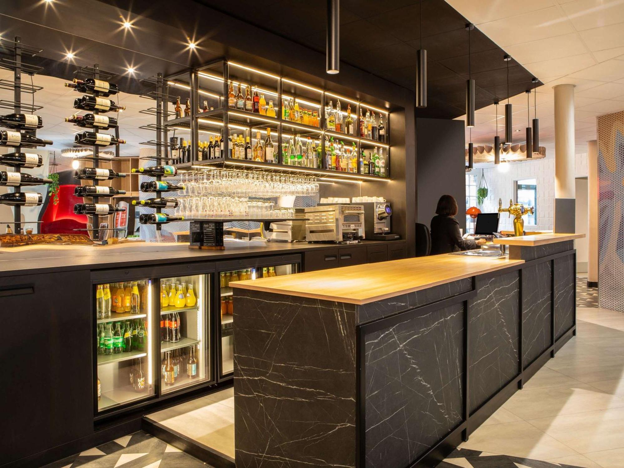 Ibis Ornano Montmartre Nord 18ème 3*