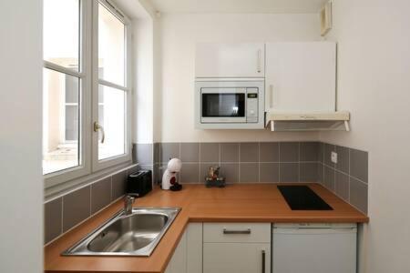 Appartement 302 - Sejournez Dans Un De Charme A 5 - Flat-guest Paris