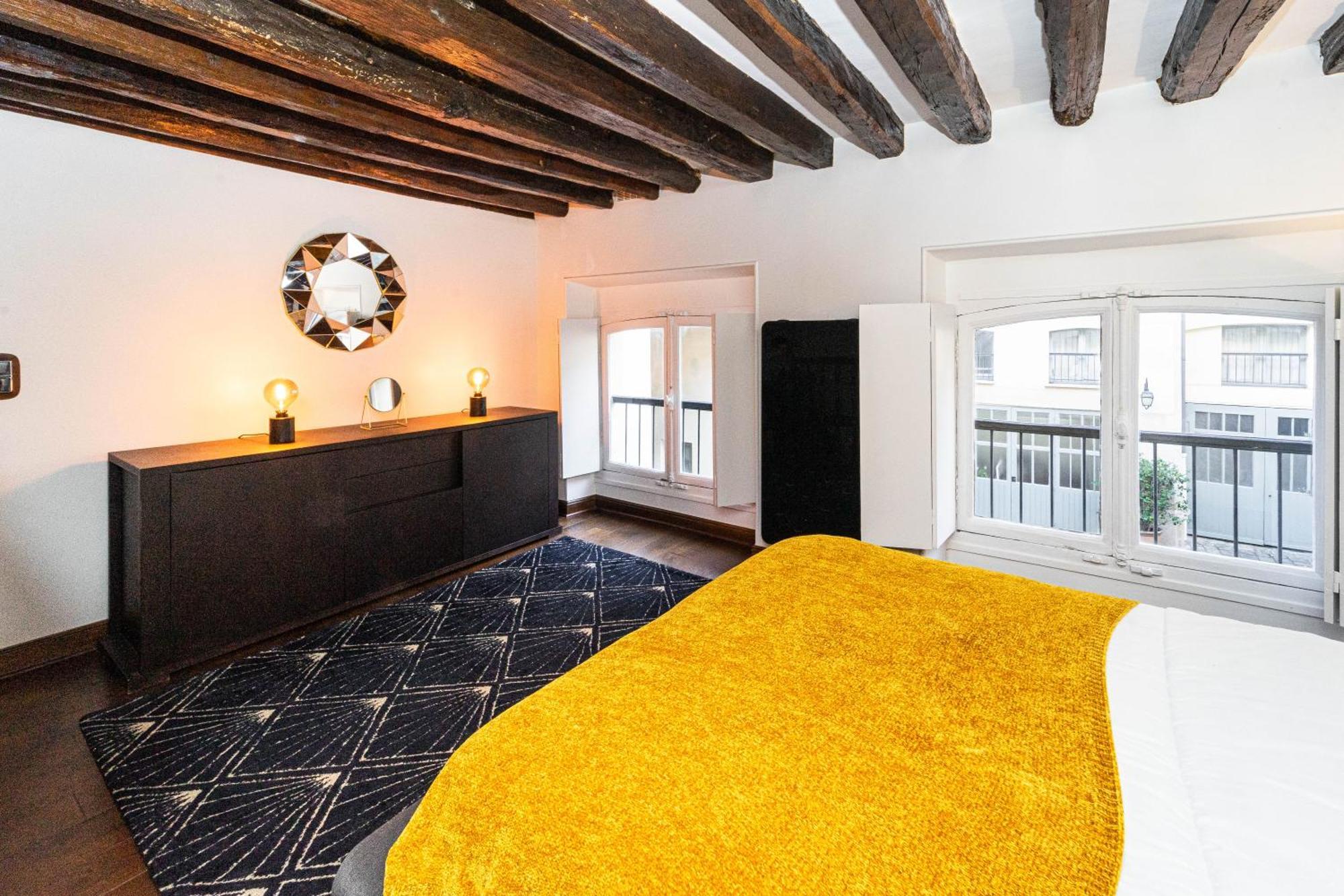 Pick A Flat's In Place Des Vosges - Rue Saint-gilles *
