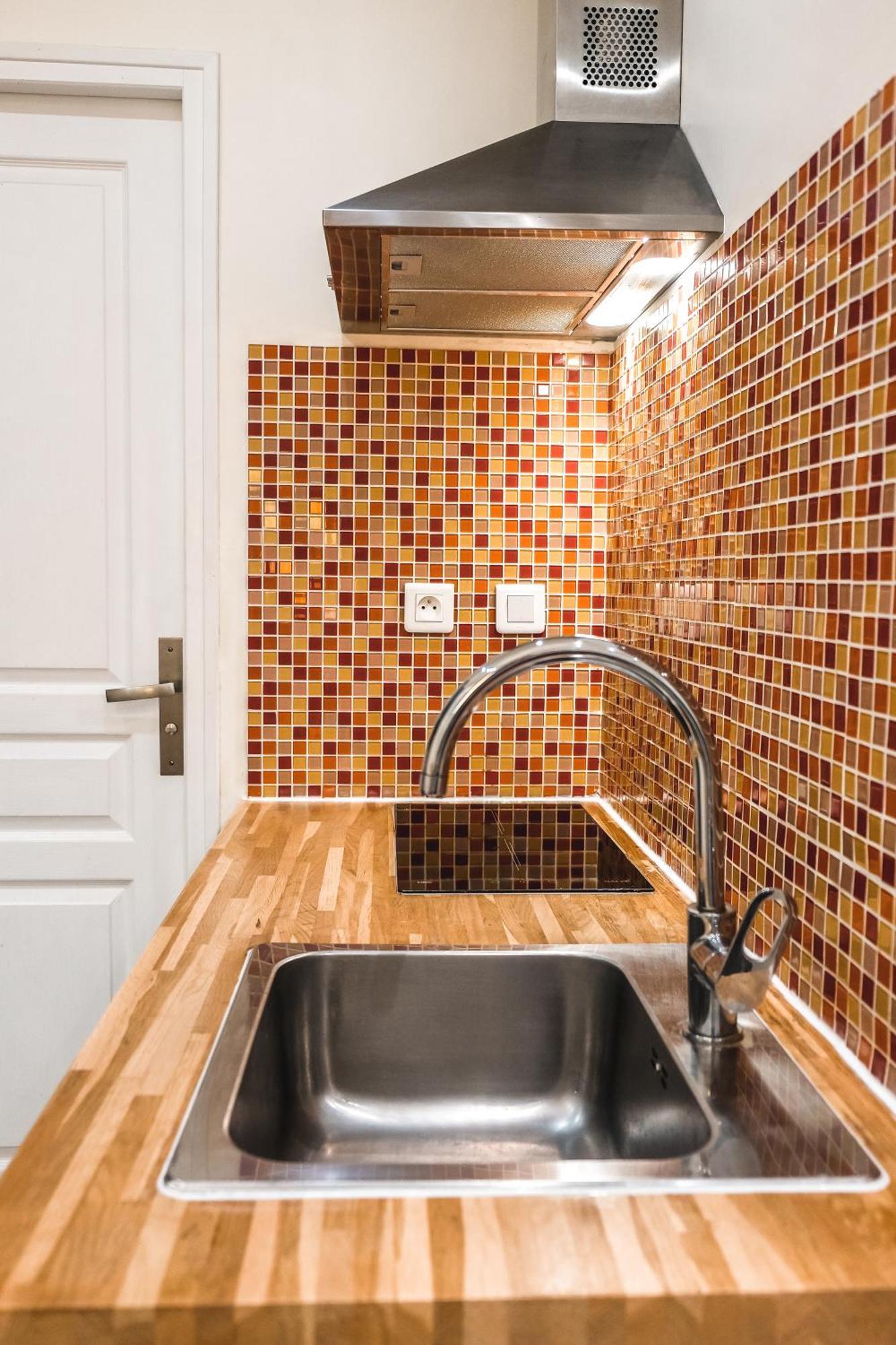 Apartment Charming Souplex In Paris