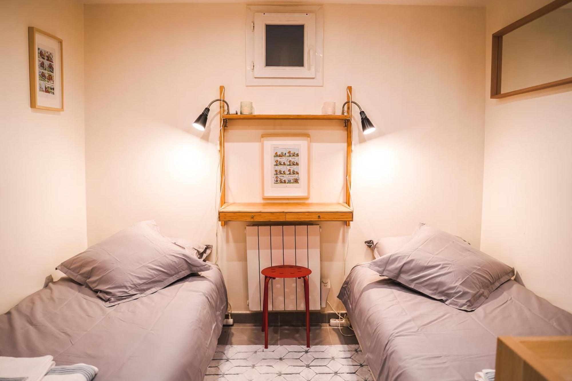Charming Souplex In Paris