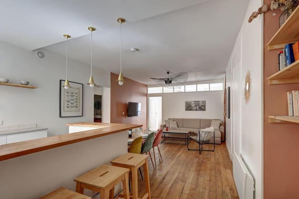 Louvre Montorgueuil Historical Center 3br Ii