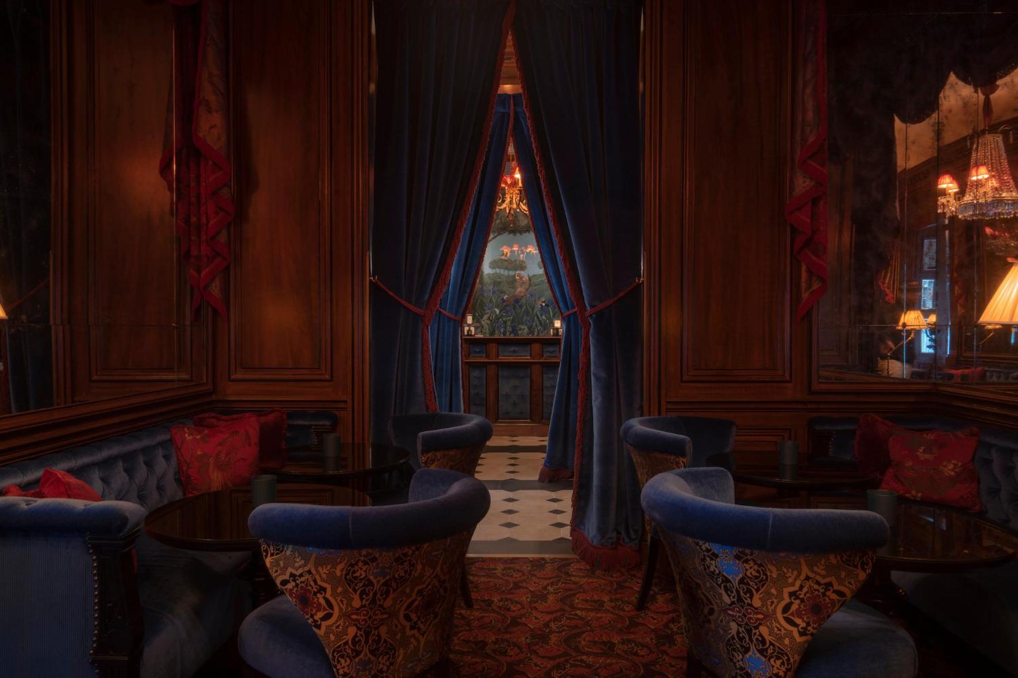 Maison Proust, & La Paris