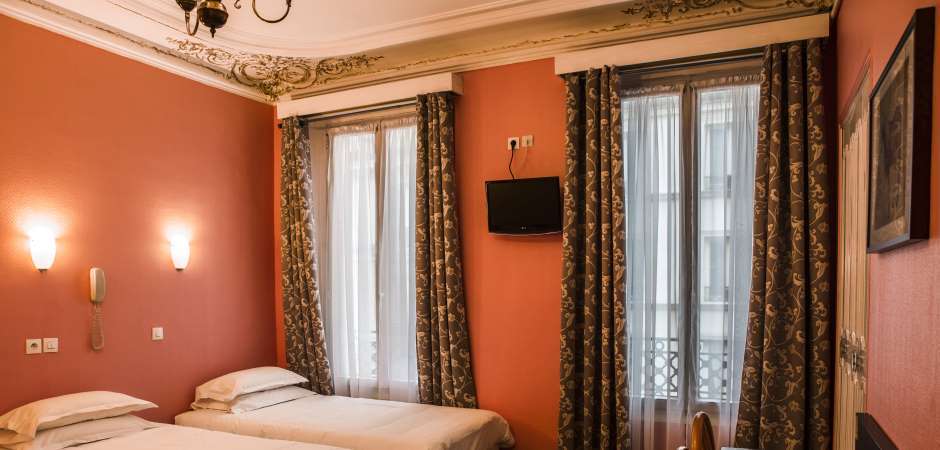 Des 3 Nations Hotel 2*