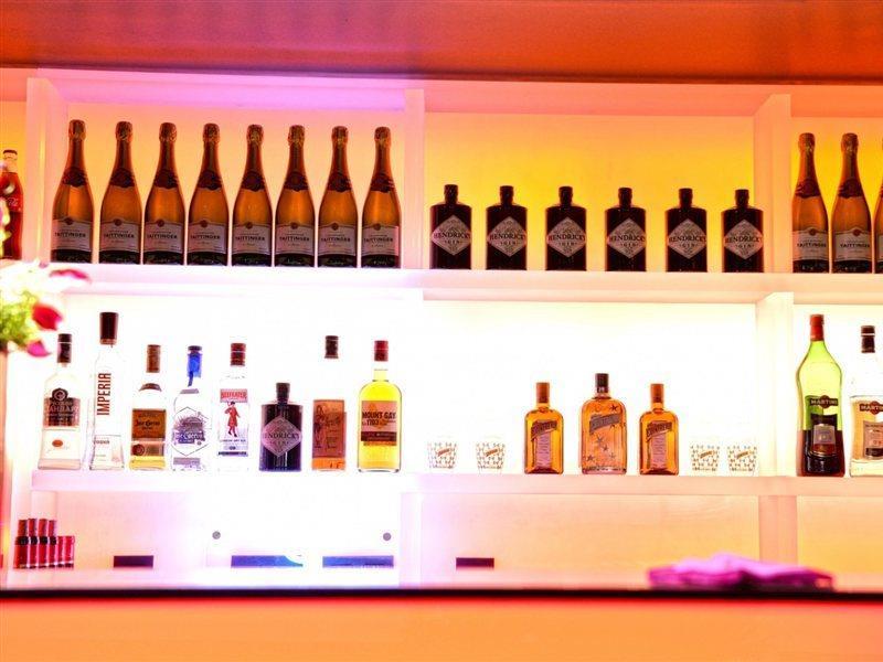 Felicien & 4* Paris