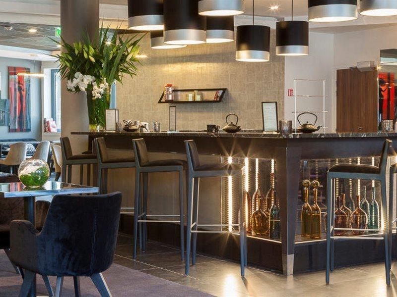 Ac Porte Maillot By Marriott