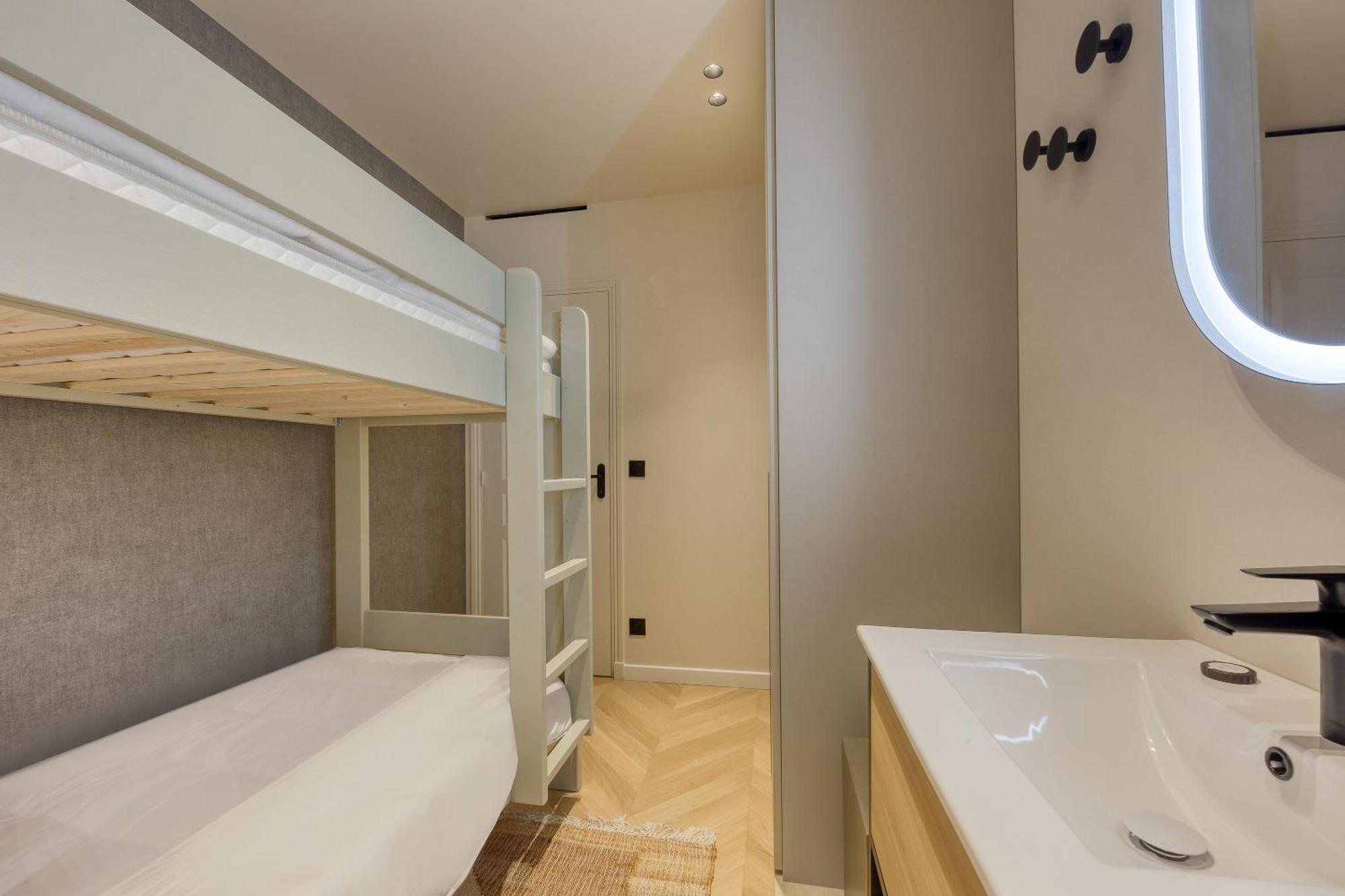 Appartement Les Reflets Des Martyrs I 3ch I 2sdb I Clim