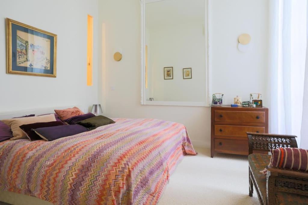 Chic Flat Place Des Vosges Apartment Paris