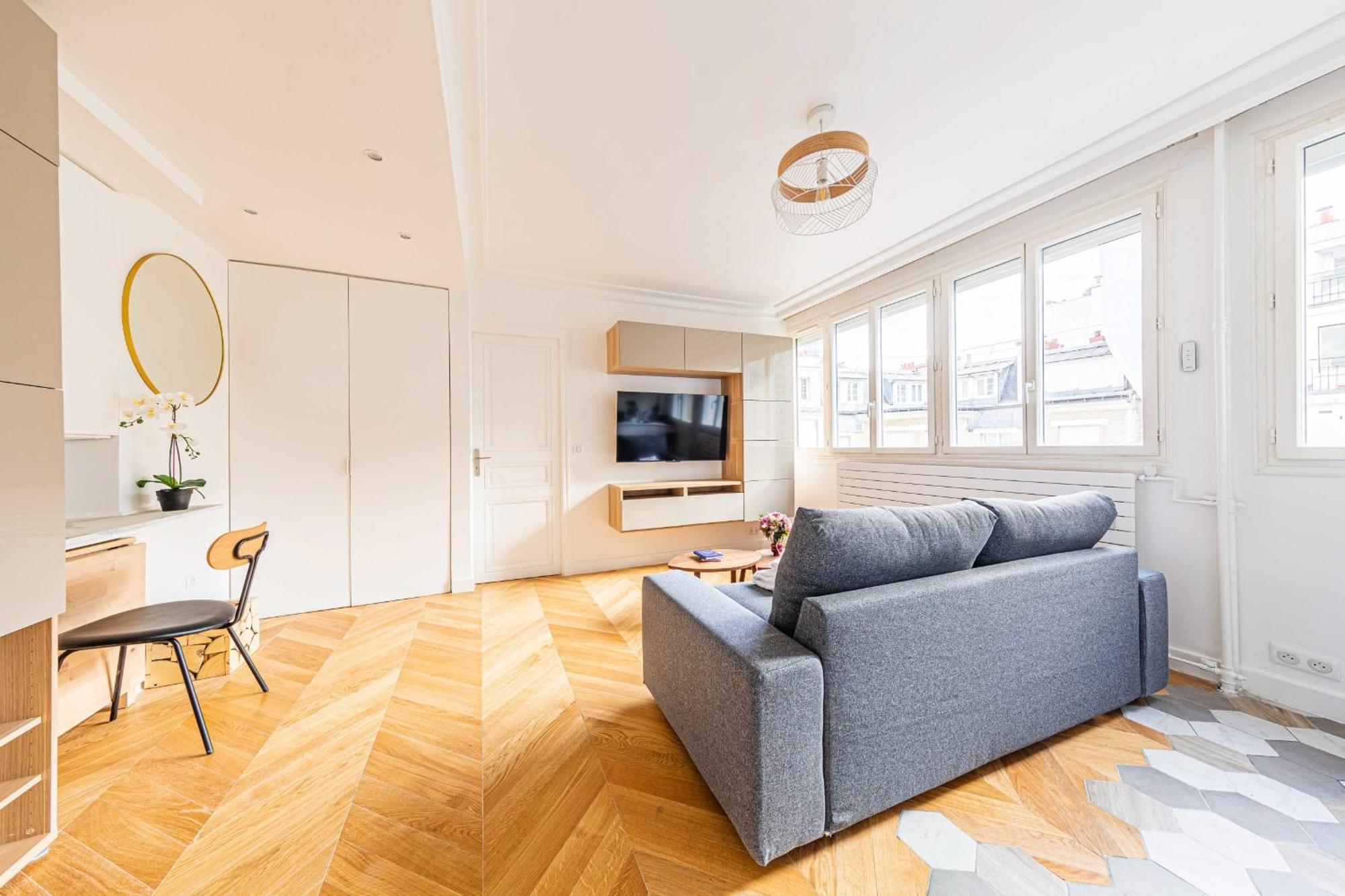 Superb Trocadero Eiffel Tower Apartment