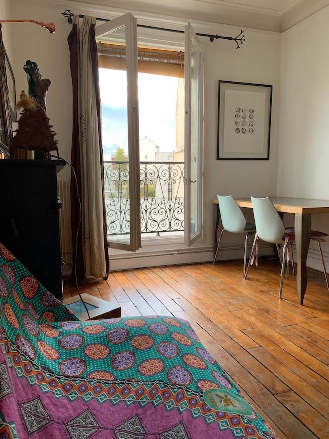 Stylish Flat With Balcony Facing South * Paris