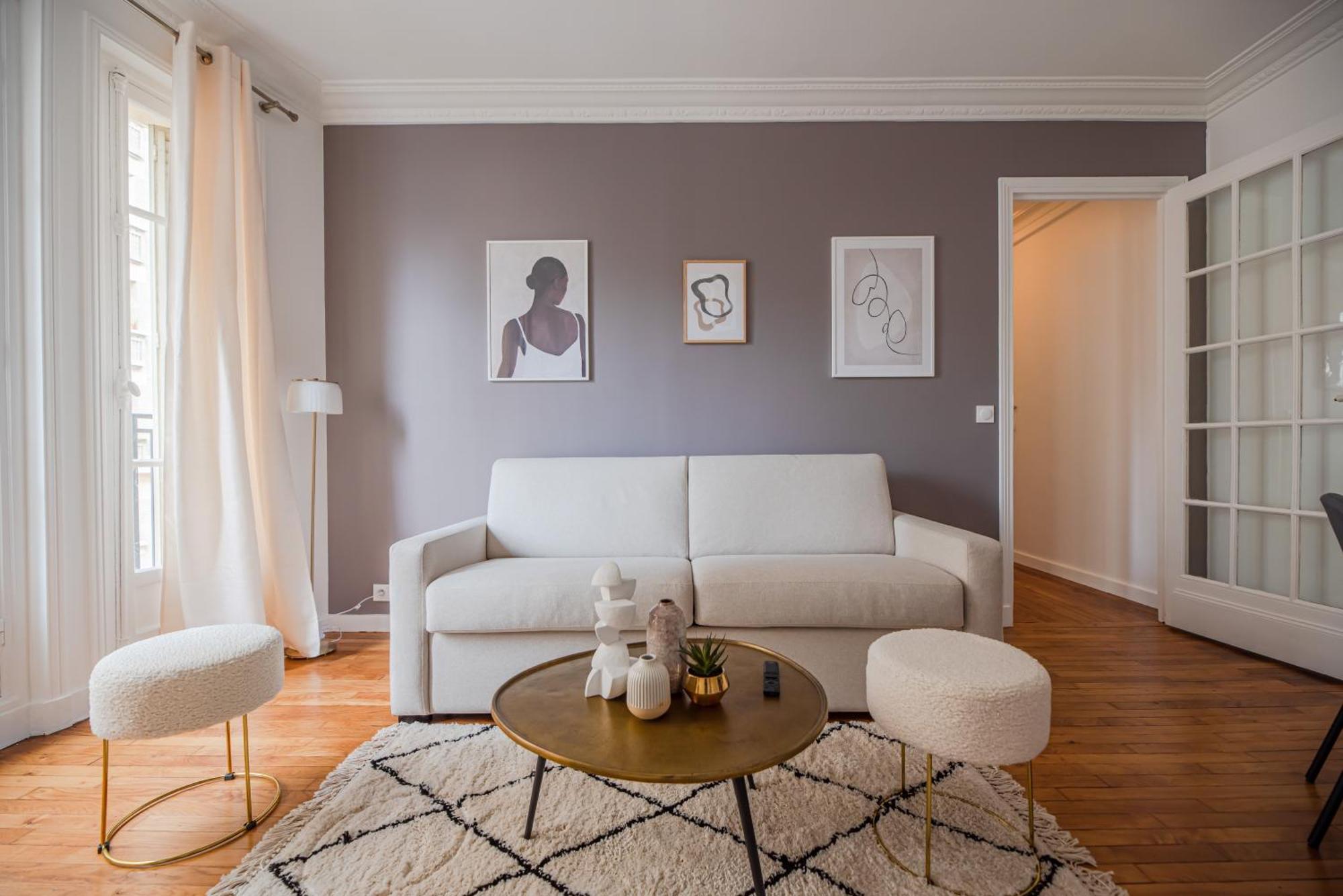 Flat In Near Sacre Coeur *