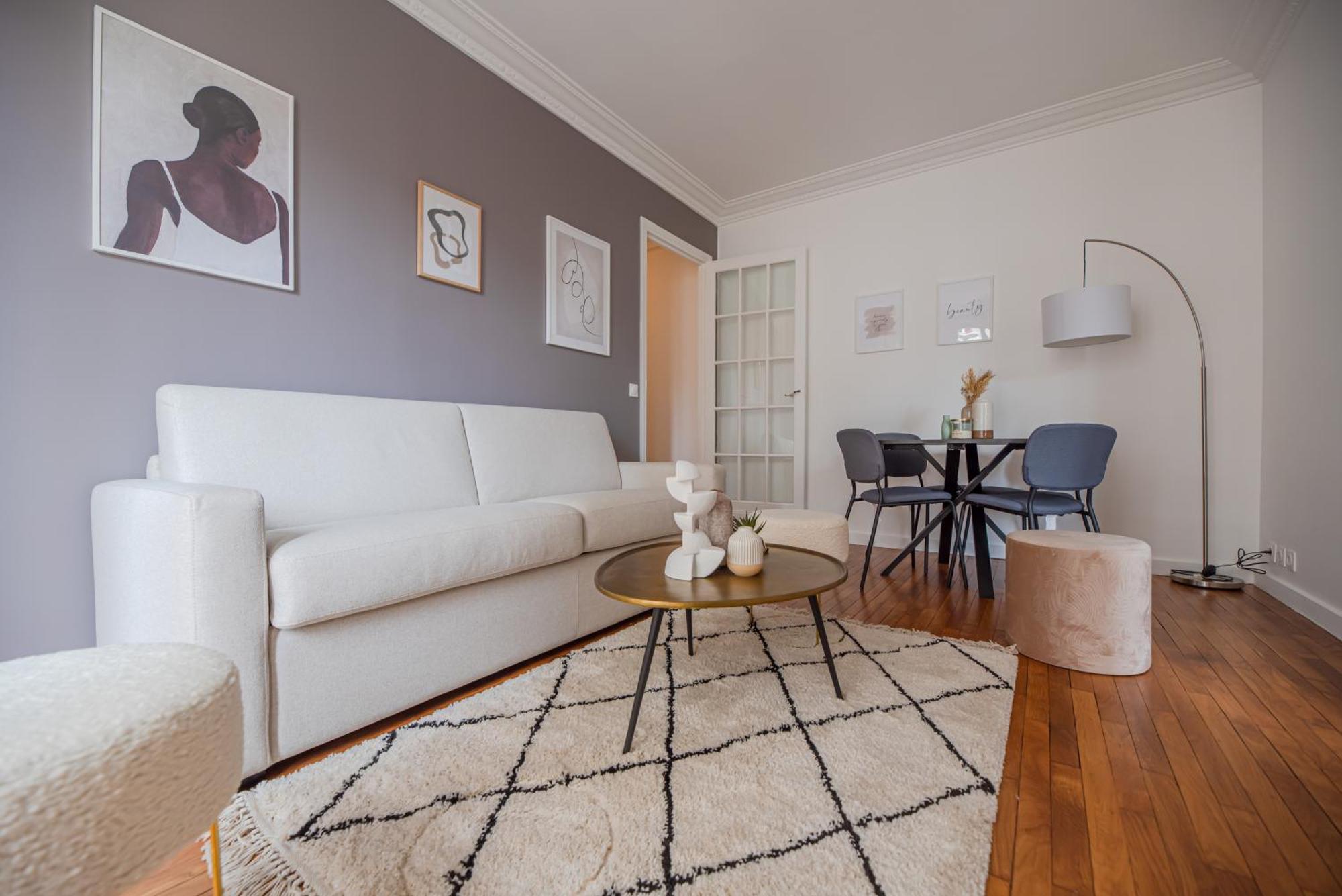 Apartment Flat In Near Sacre Coeur