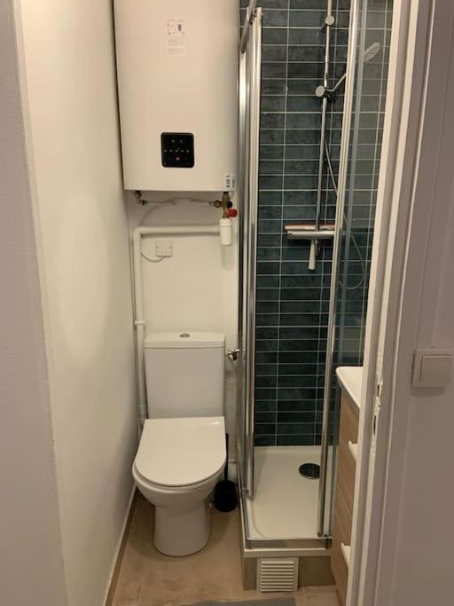 Studio 7eme Arrondissement * Paris