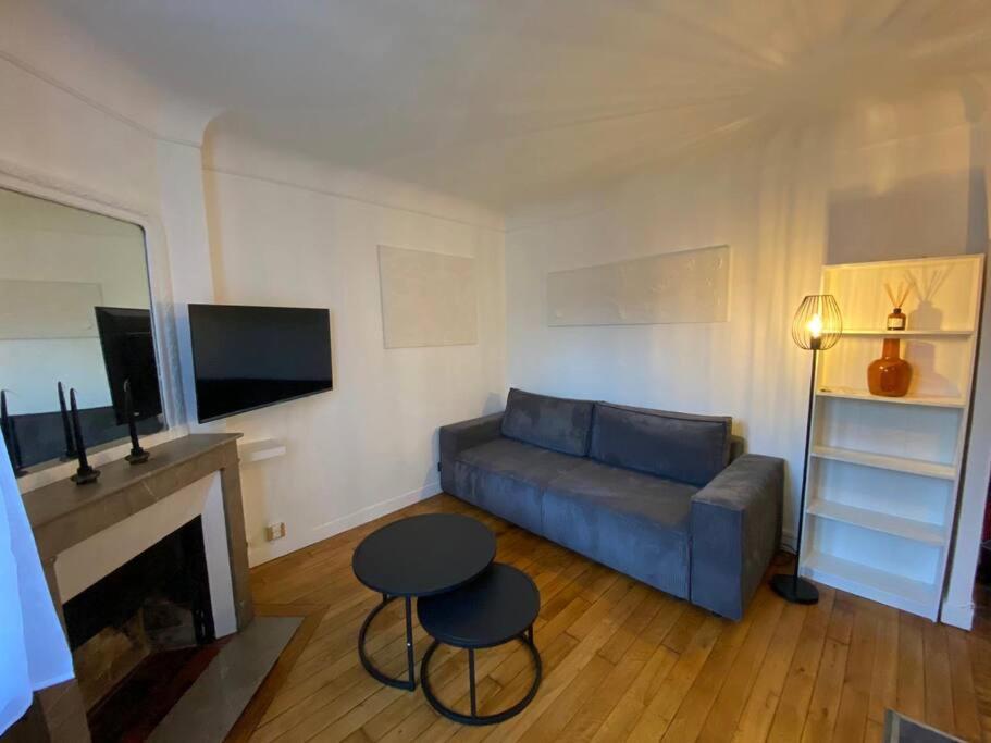 Appartement Typical Parisian Paris