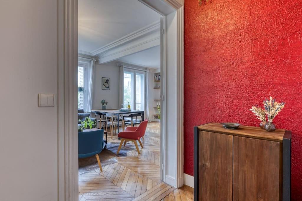 Apartment Dans Les Arbres A Montmartre Paris
